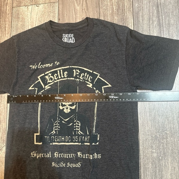 DC Comics Dark Gray Suicide Squad Tee - Picture 2 of 5